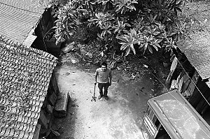 农民被误诊艾滋病10年“生如死囚” 妻离子散
