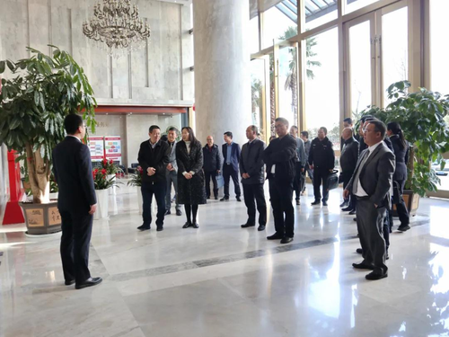 省委政法委、省法学会领导带队调研“昆明中央法务区”建设